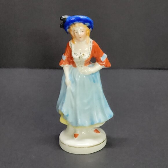 Vintage Victorian Colonial Woman Figurine Hand Painted Porcelain Occupied Japan - Picture 5 of 8